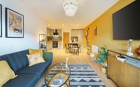 Euphorbia - 1 Bedroom Luxury Apartment By Mint Stays
